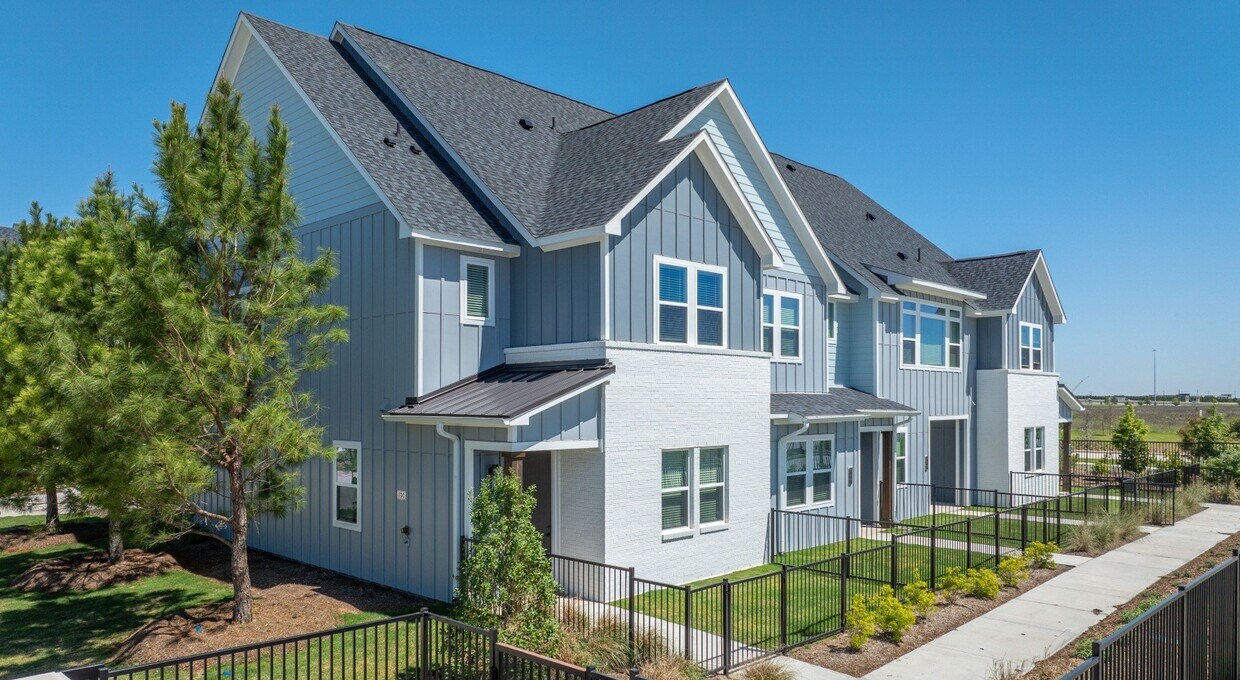 Primary Photo - 10503 Peek Rd