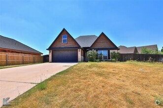 Building Photo - 7902 Tuscany Dr