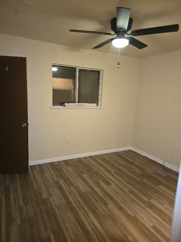 Foto del edificio - 316 S Barbara St