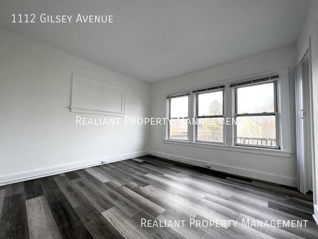 Building Photo - 1112 Gilsey Ave