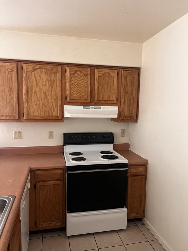 Foto del edificio - 2536 N Corinthian Garden Dr