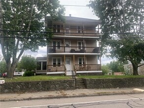 Building Photo - 80 Sayles Hill Rd