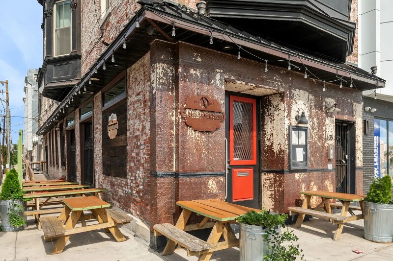 Foto principal - 635 W Girard Ave