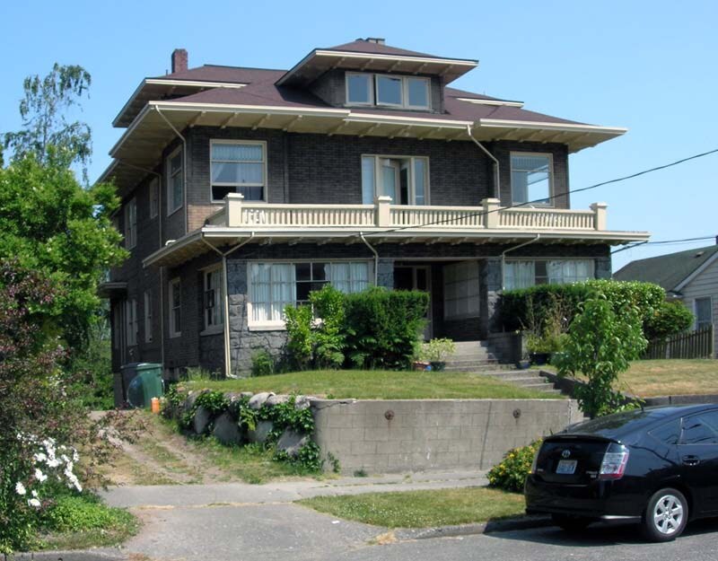 Foto principal - Burke House Apts