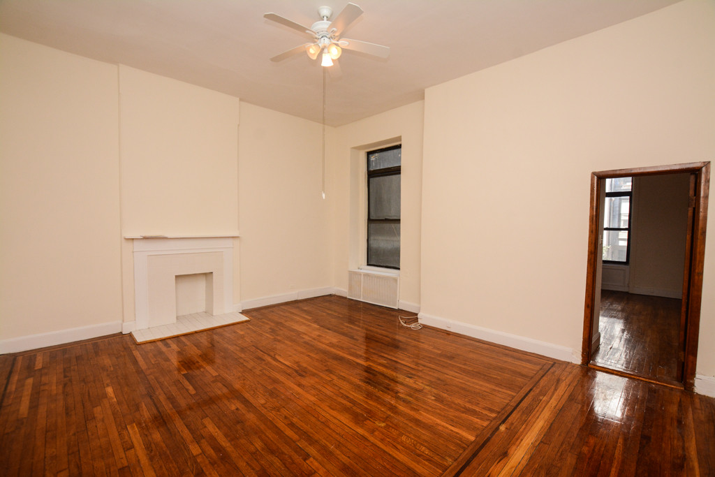 Primary Photo - 159 W 59th St