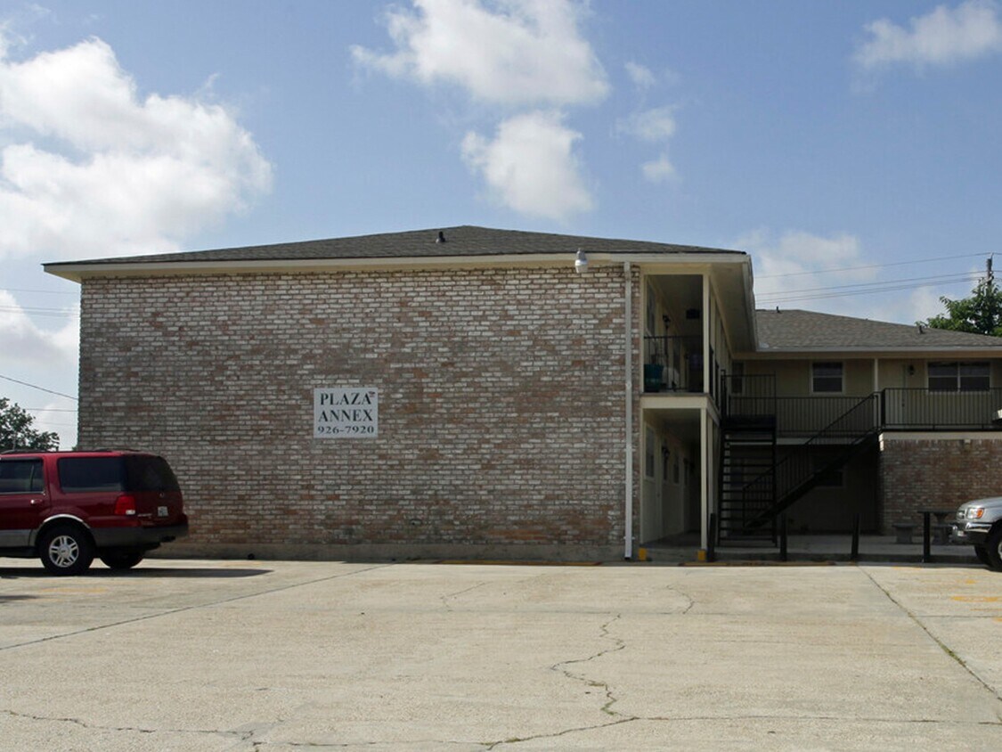 Foto principal - 6752 Titian Ave
