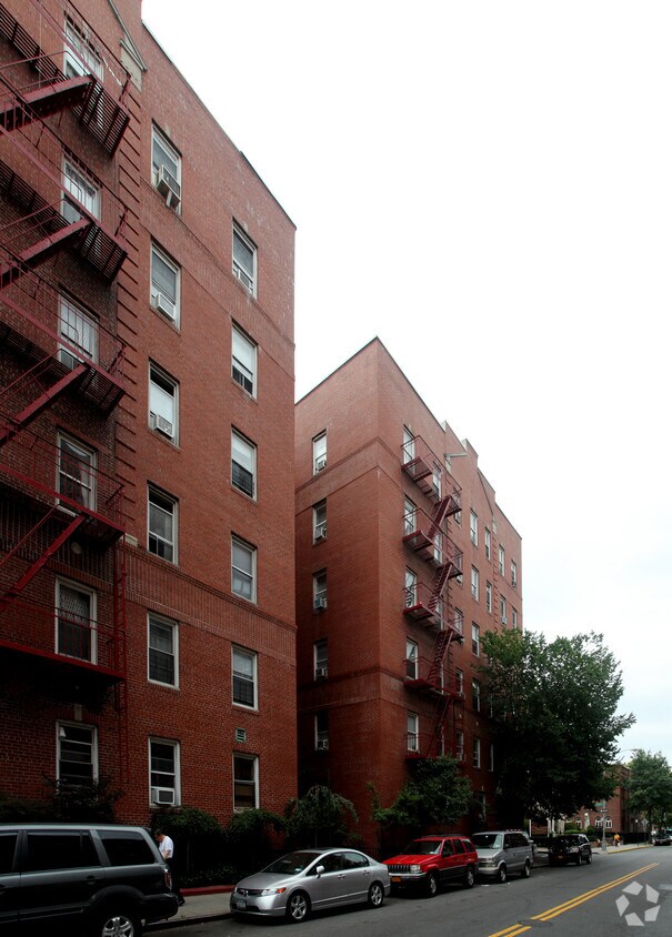 8810 Whitney Ave, Elmhurst, NY 11373 Apartments in Elmhurst, NY