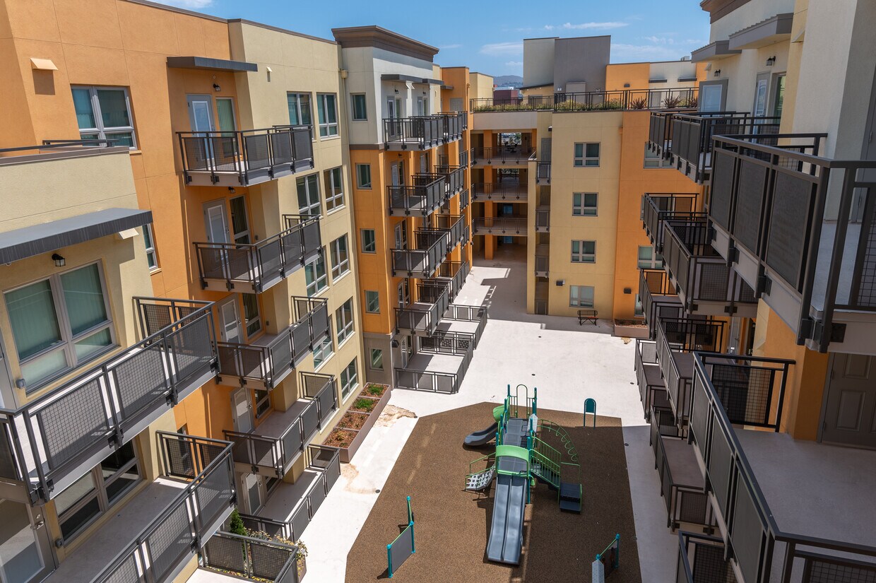 Foto principal - Terraces at Nevin