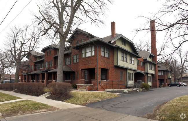 Foto del edificio - Historic Audubon Court