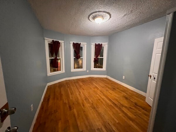 Building Photo - 105 Bowdoin Ave