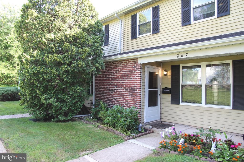Foto principal - 267 Washington Pl