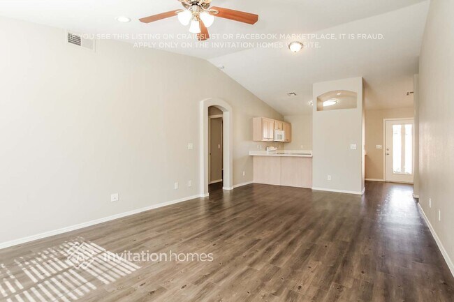 Foto del edificio - 2602 E Helena Dr