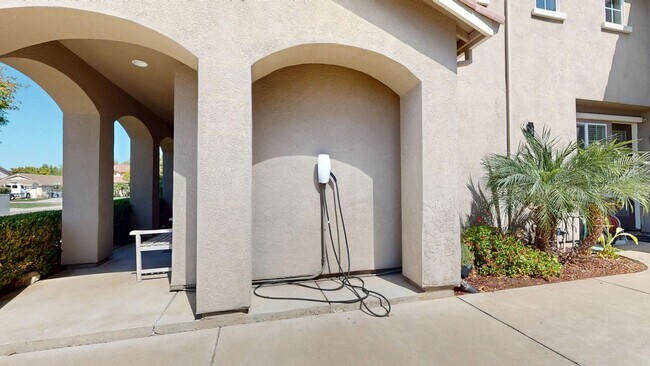 Foto del edificio - 5446 Antique Rose Way
