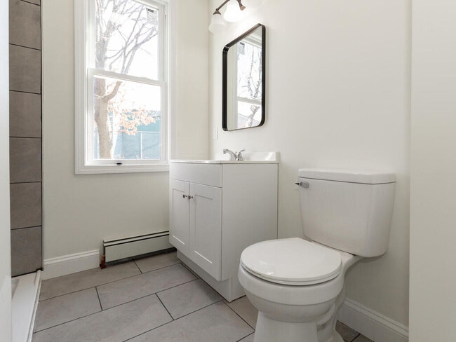 Building Photo - 35 Valley St