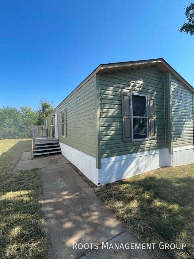 Primary Photo - Home Available to Lease - Apply Today!