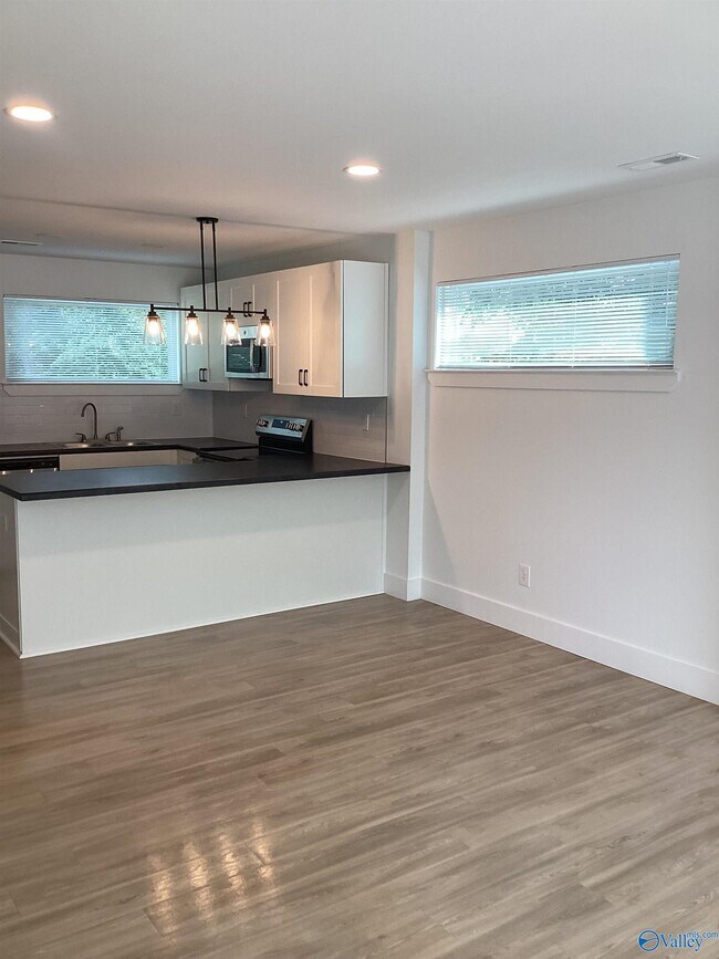 Foto del edificio - 110 Lacy Ln