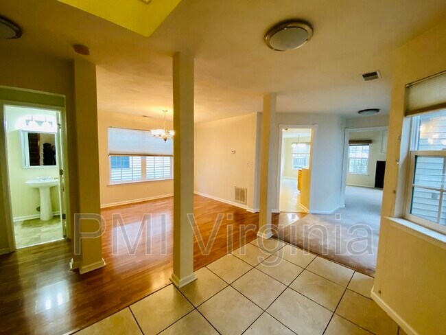 Building Photo - 1620 Wynd Crest Way