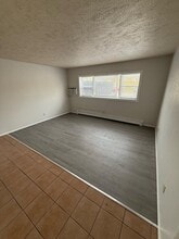 Building Photo - 321 Riley Dr