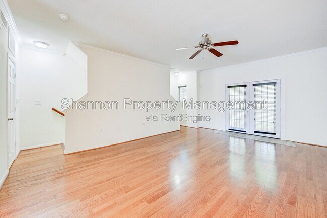 Building Photo - 9200 Westheimer Rd