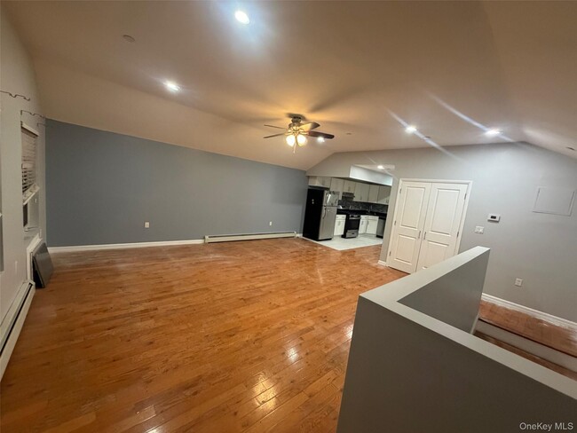 Foto del edificio - 147-36 Springfield Ln