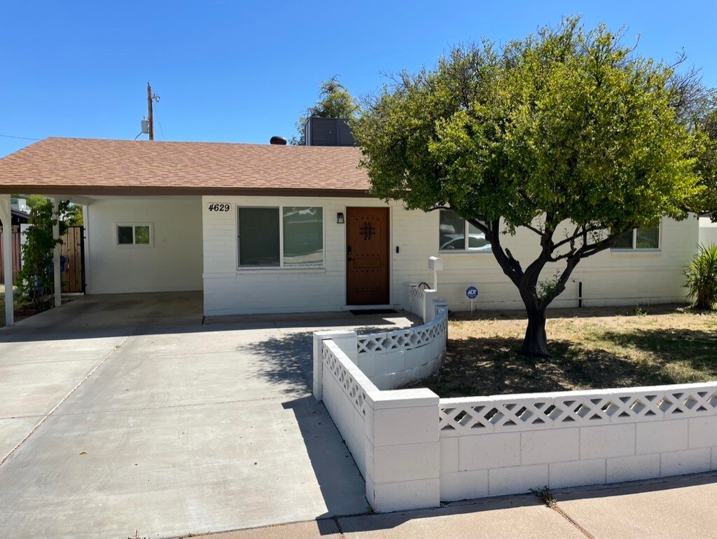 Foto principal - 4629 N 24th Pl