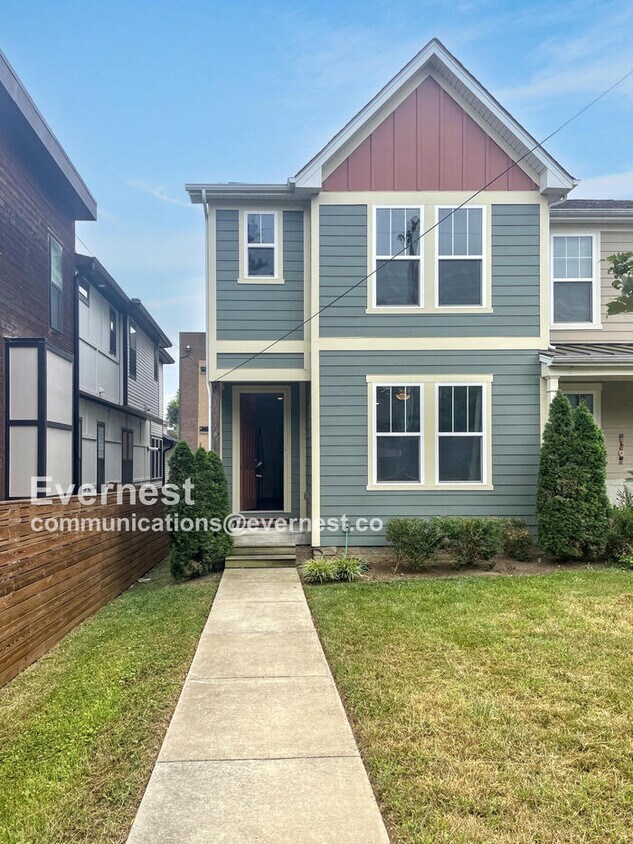 Foto principal - 533 Moore Ave