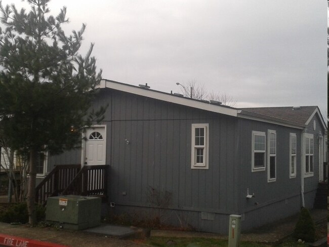 Foto del edificio - Columbia Vista Mobile Home Community