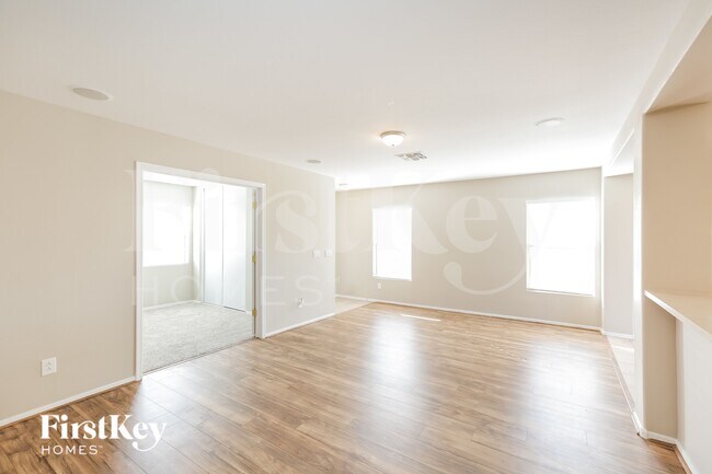 Building Photo - 13318 N 124th Ln