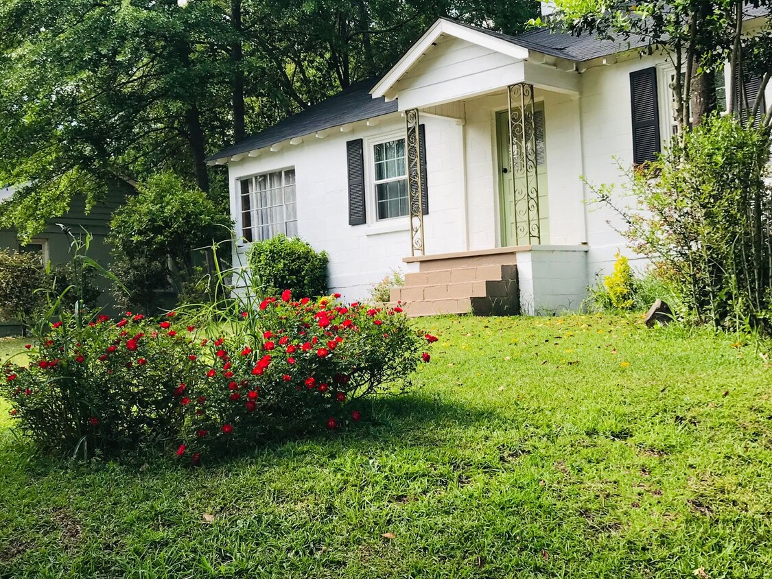 Primary Photo - 2 Bedroom/1 Bath