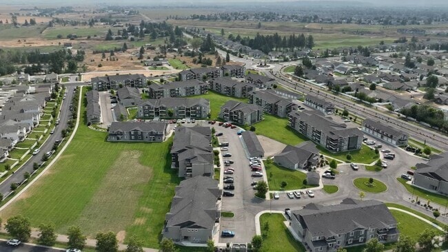  - Crown Pointe Apartments