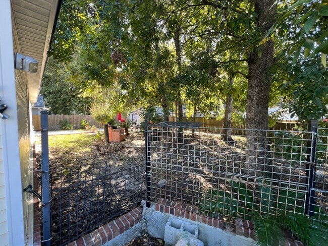 Building Photo - 5343 Tidewater Dr