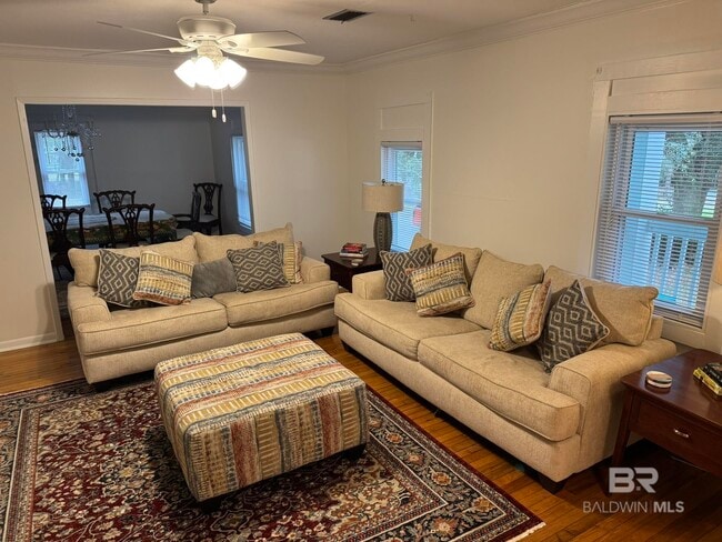 Foto del edificio - 19156 Heard Rd