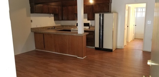 Foto del edificio - 3668 Spruce Ave