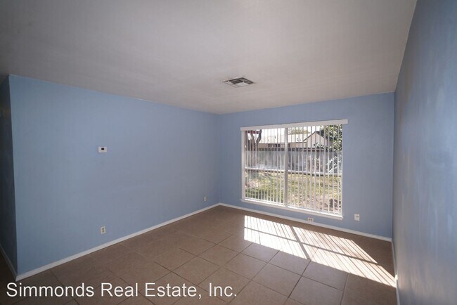 Building Photo - 4 br, 2 bath House - 6618 Spring Brook