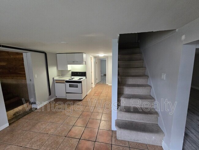 Photo du bâtiment - 320 Rutland Rd S