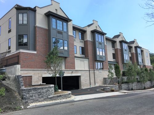 Primary Photo - 461 Palisades Blvd