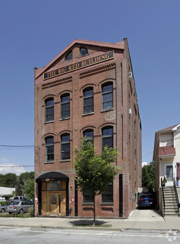 Foto principal - The Big Red Building