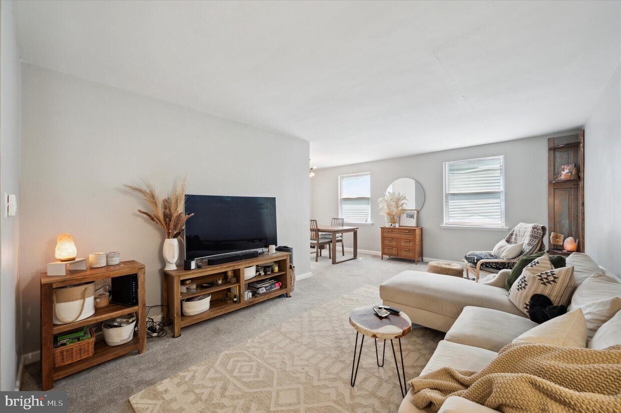 Foto principal - 631 Hamilton St
