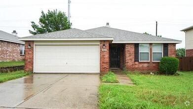 Building Photo - 5929 Thoroughbred Trail