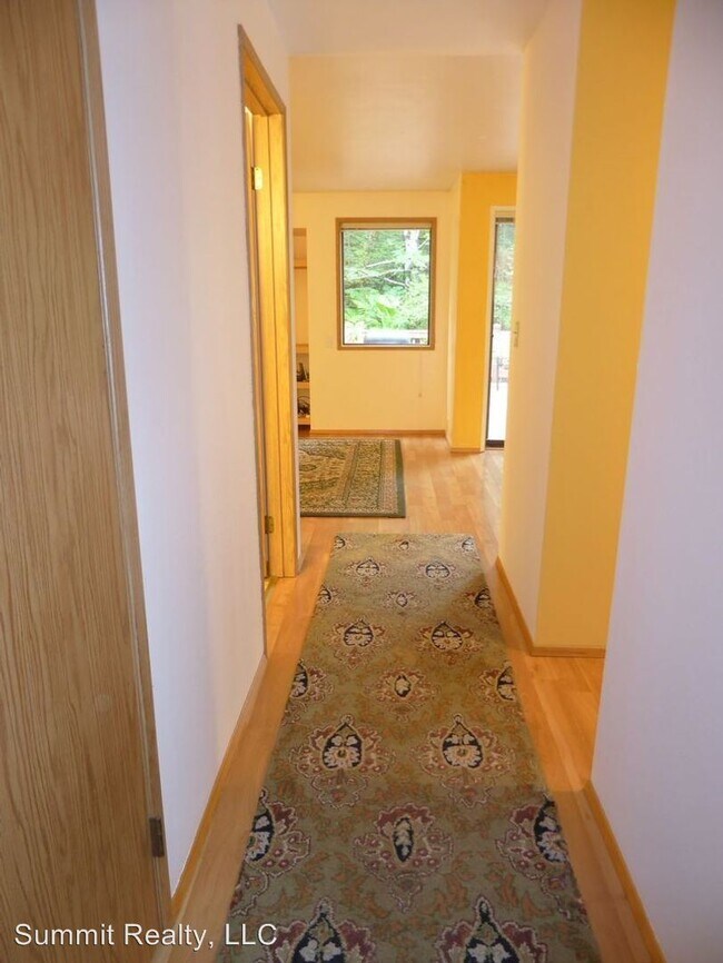 Building Photo - 3 br, 1.5 bath House - 6719 Marguerite St
