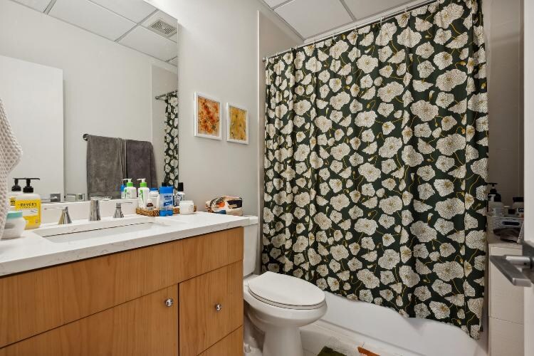 Foto principal - 1336 N Damen Ave