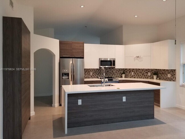 Building Photo - 10889 NW 58th Terrace