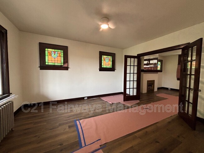 Foto del edificio - 2728 Woodstock Ave