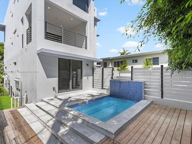 Photo - 1134 71st St House