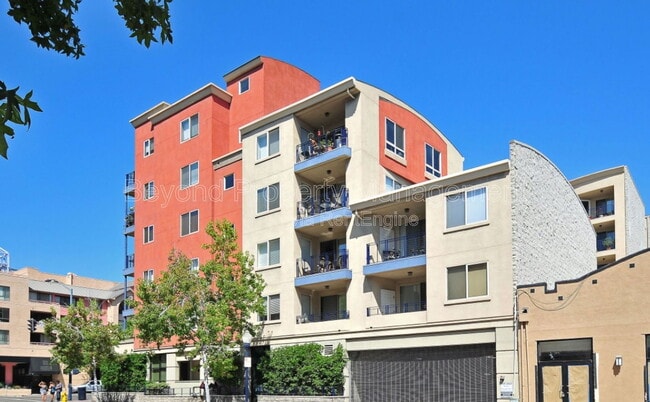 Building Photo - 235 Market St