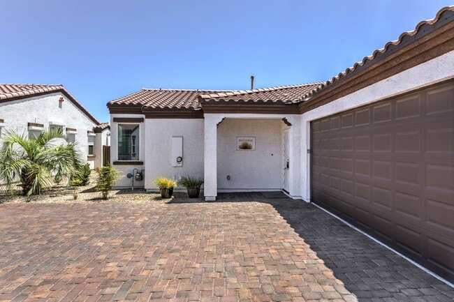 Foto del edificio - MUST SEE 3 bedroom Home!