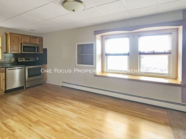 Foto del edificio - 1585 W Southern Ave