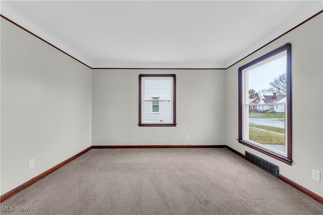 Foto del edificio - 1721 Tuxedo Ave