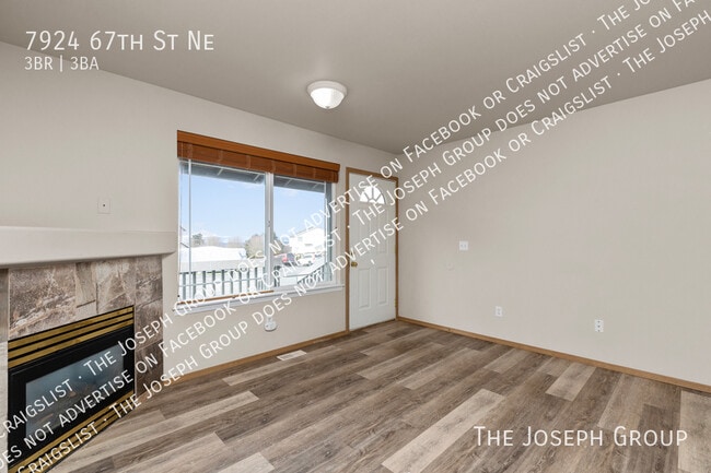 Foto del edificio - 7924 67th St NE