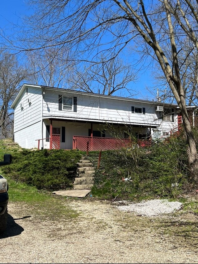 Primary Photo - 221 W Union St